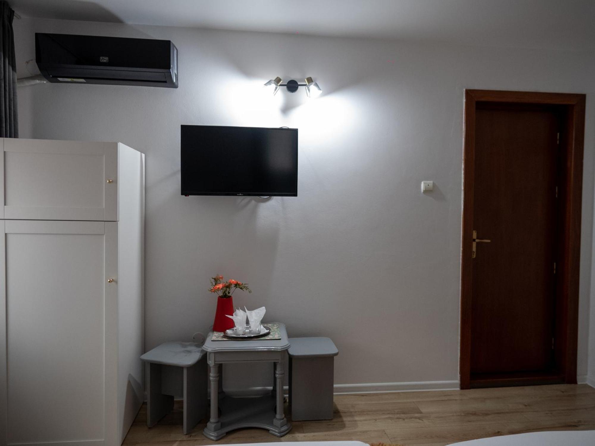 Guesthouse Magic Байле Херкулане Екстериор снимка